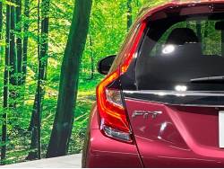 フィットハイブリッド ハイブリッドの中古車画像