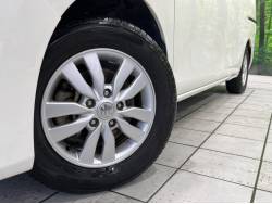 ランディ ２．０Ｇの中古車画像