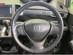 フリード Ｇ ジャストセレクションの中古車画像