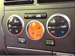 キューブ １５Ｍ プラスナビネクストの中古車画像