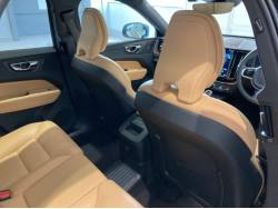 ＸＣ６０ リチャージ プラグインハイブリッド Ｔ６ ＡＷＤ インスクリプションの中古車画像