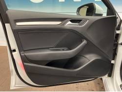 Ａ３セダン １．４ＴＦＳＩシリンダーオンデマンド Ｓラインパッケージの中古車画像