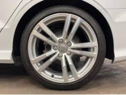 Ａ３セダン １．４ＴＦＳＩシリンダーオンデマンド Ｓラインパッケージの中古車画像