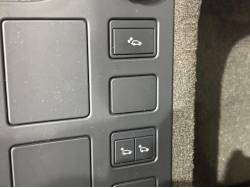 ディスカバリー ＨＳＥラグジュアリーの中古車画像