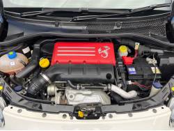 アバルト５９５Ｃ ツーリズモの中古車画像