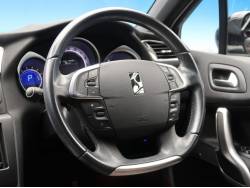 ＤＳ４ シック ＤＳ ＬＥＤビジョンパッケージの中古車画像