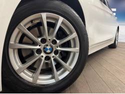 ３シリーズ ３２０ｉの中古車画像