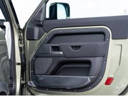 ディフェンダー ９０Ｓ Ｐ３００ エアサスペンション装着車の中古車画像