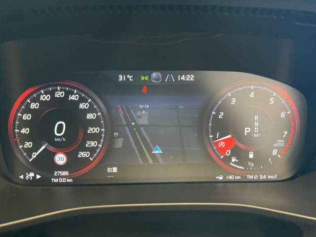 ボルボ ＸＣ４０ Ｂ４ ＡＷＤ Ｒデザイン 2.8万Km (福岡県)[977]の中古車詳細