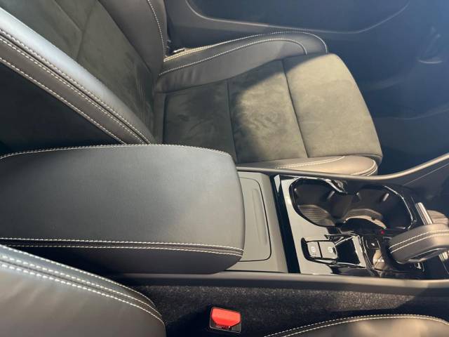 ボルボ ＸＣ４０ Ｂ４ ＡＷＤ Ｒデザイン 2.8万Km (福岡県)[977]の中古車詳細