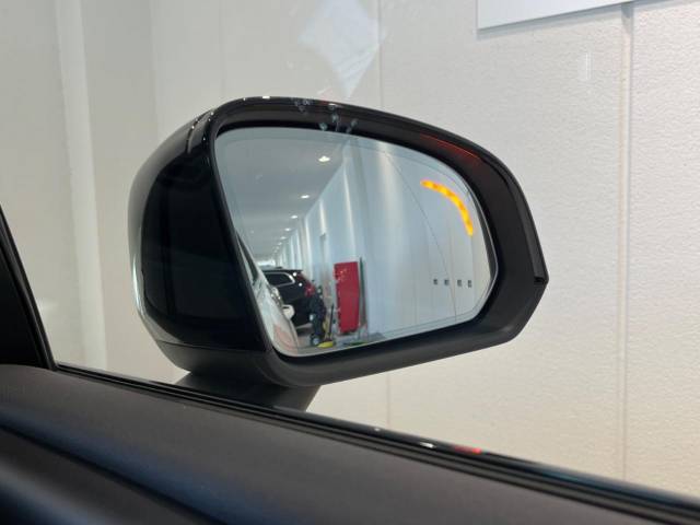 ボルボ ＸＣ４０ Ｂ４ ＡＷＤ Ｒデザイン 2.8万Km (福岡県)[977]の中古車詳細