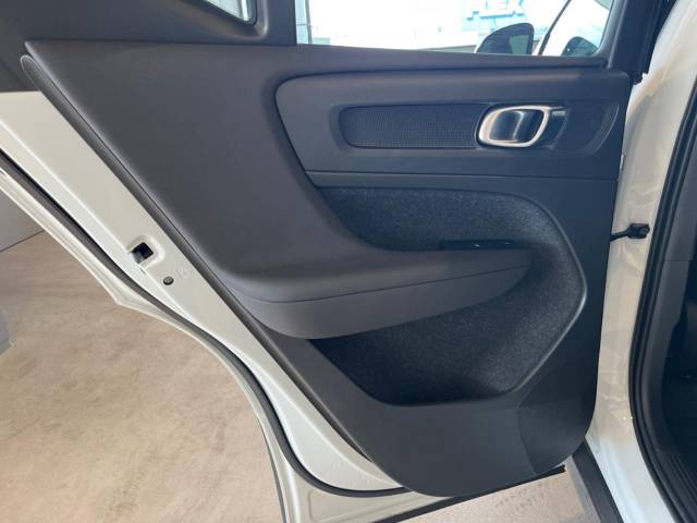 ボルボ ＸＣ４０ Ｂ４ ＡＷＤ Ｒデザイン 2.8万Km (福岡県)[977]の中古車詳細