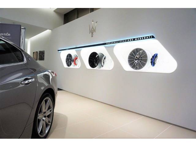 マセラティ レヴァンテ モデナＳ 0.5万Km 1,149.1万円(宮城県)[398]の中古車詳細