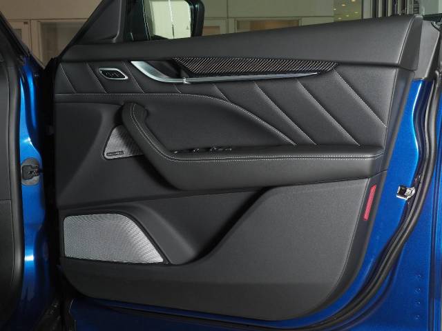 マセラティ レヴァンテ モデナＳ 0.5万Km 1,149.1万円(宮城県)[398]の中古車詳細