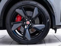 Ｆペイス ＳＶＲの中古車画像