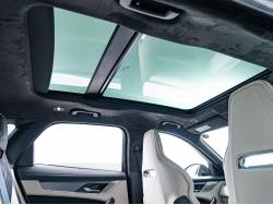 Ｆペイス ＳＶＲの中古車画像