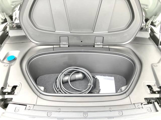 ボルボ Ｃ４０リチャージ リチャージ アルティメットツインモーター 0.5万Km (神奈川県)[552]の中古車詳細