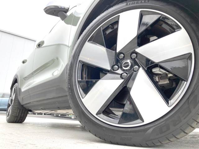 ボルボ Ｃ４０リチャージ リチャージ アルティメットツインモーター 0.5万Km (神奈川県)[552]の中古車詳細