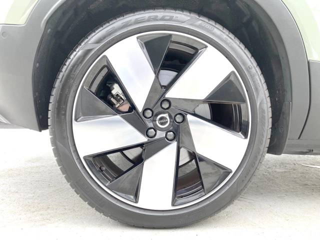 ボルボ Ｃ４０リチャージ リチャージ アルティメットツインモーター 0.5万Km (神奈川県)[552]の中古車詳細