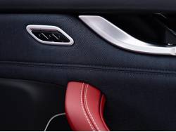 レヴァンテ グランルッソの中古車画像