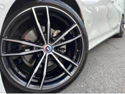 ３シリーズ ３２０ｉ Ｍスポーツの中古車画像