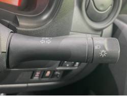 マーチ Ｘ ＦＯＵＲ Ｖセレクションの中古車画像