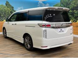 エルグランド ３５０ハイウェイスターアーバンクロムブラックレザーの中古車画像