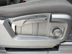 ディフェンダー ９０ベースグレード Ｐ３００ コイルサスペンション装着車の中古車画像