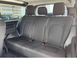 ディフェンダー ９０ベースグレード Ｐ３００ コイルサスペンション装着車の中古車画像