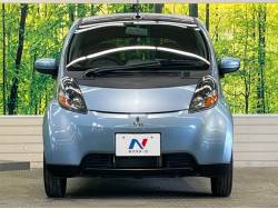 アイ ファーストアニバーサリーエディションの中古車画像