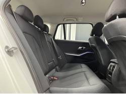 ３シリーズ ３１８ｉツーリングの中古車画像