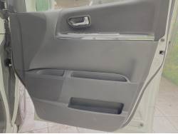 エルグランド ライダー ハイパフォーマンススペックの中古車画像