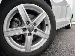 Ａ３セダン ３０ＴＦＳＩの中古車画像