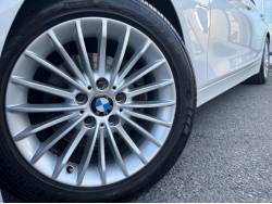 ３シリーズ ３２０ｄツーリング ラグジュアリーの中古車画像