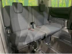 ヴォクシー Ｘの中古車画像