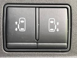 セレナ ｅ－パワー オーテック Ｖパッケージの中古車画像