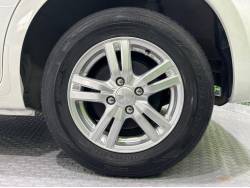 キューブ １５Ｘ ＦＯＵＲ ロルブーセレクションの中古車画像