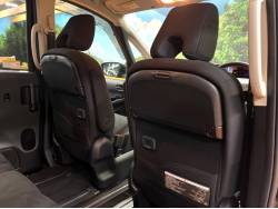 セレナ オーテックの中古車画像