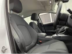 Ｅペイス ベースグレード ２５０ＰＳの中古車画像