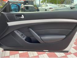 スカイライン ３７０ＧＴの中古車画像