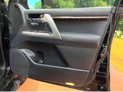 ランドクルーザー ＡＸ Ｇセレクションの中古車画像