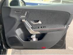 Ａクラス Ａ２００ｄ ＡＭＧラインの中古車画像