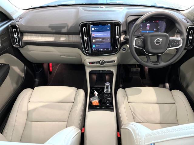 ボルボ ＸＣ４０ アルティメット Ｂ４ ＡＷＤ 0.7万Km (福岡県)[645]の中古車詳細