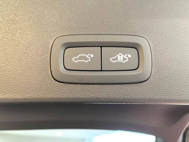 ボルボ ＸＣ４０ アルティメット Ｂ４ ＡＷＤ 0.7万Km (福岡県)[645]の中古車詳細