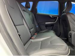 ＸＣ６０ Ｄ４ Ｒデザインの中古車画像