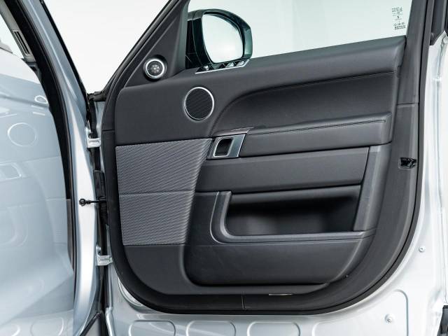 ランドローバー レンジローバースポーツ ＨＳＥ ３００ＰＳ 3.4万Km 699.9万円(静岡県)[717]の中古車詳細