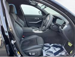 ３シリーズ ３３０ｅ Ｍスポーツ エディションジョイ＋の中古車画像