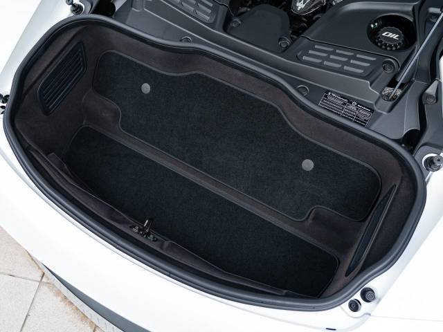 マセラティ ＭＣ２０ ベースグレード 0.2万Km 2,898.7万円(東京都)[130]の中古車詳細