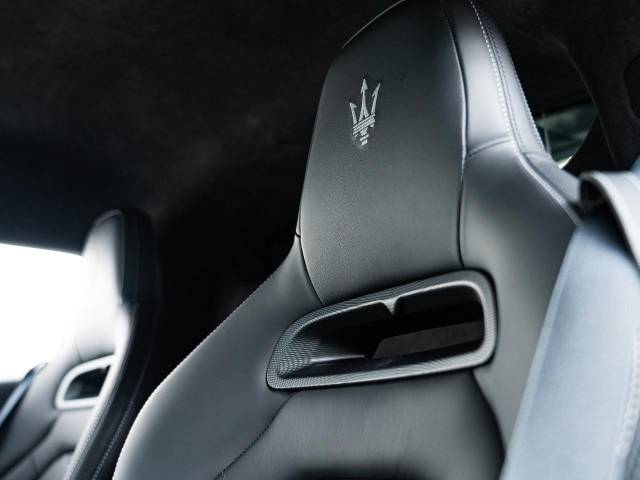 マセラティ ＭＣ２０ ベースグレード 0.2万Km 2,898.7万円(東京都)[130]の中古車詳細