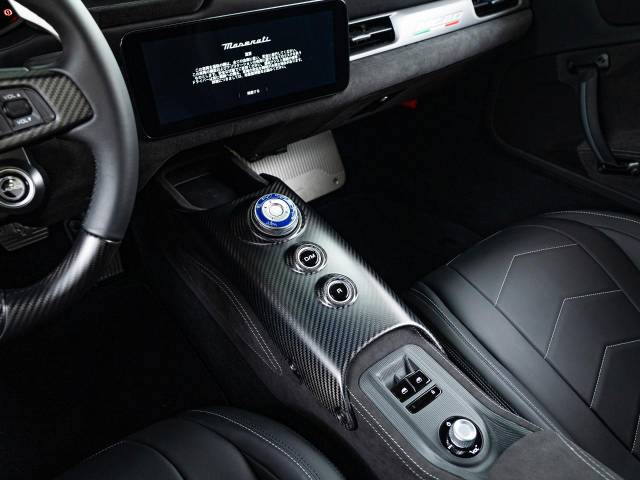 マセラティ ＭＣ２０ ベースグレード 0.2万Km 2,898.7万円(東京都)[130]の中古車詳細